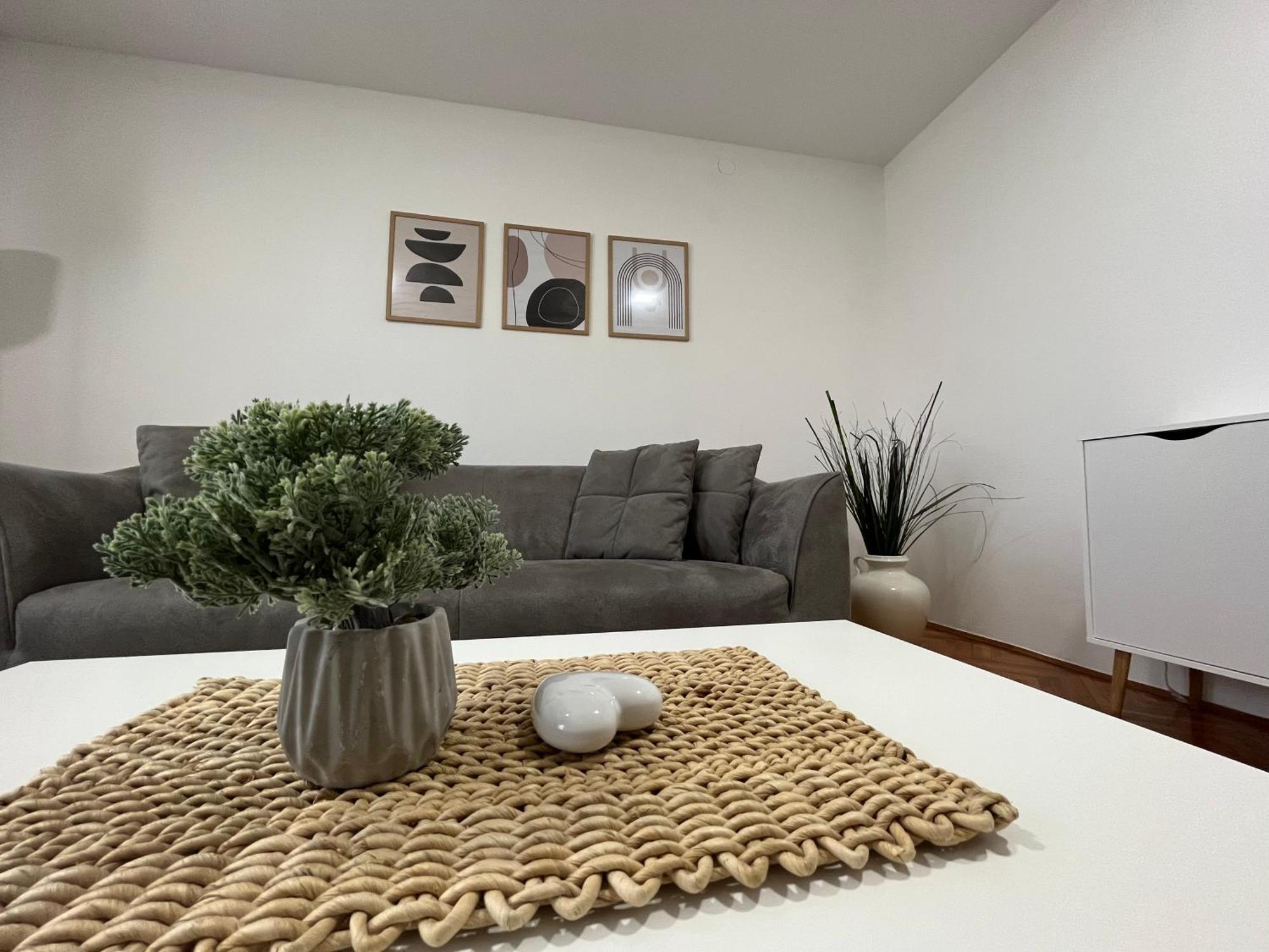 Apartman Mara Mala Subotica Bagian luar foto